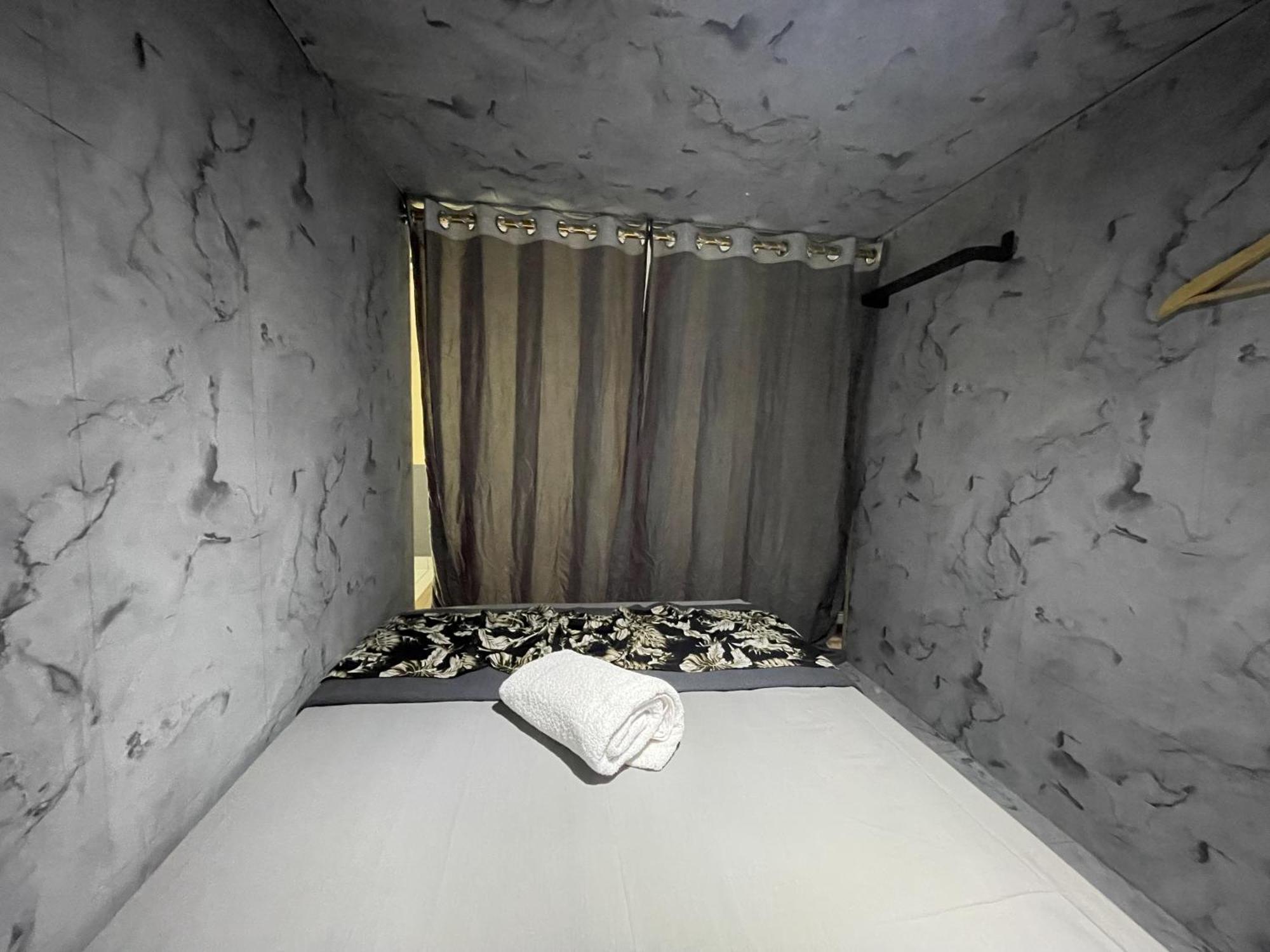 Pedidi Penida Hostel Batununggul Bagian luar foto